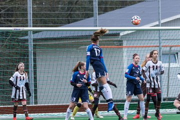 Bild 91 - wBJ VfL Pinneberg - St. Pauli : Ergebnis: 7:0 (Abbruch)